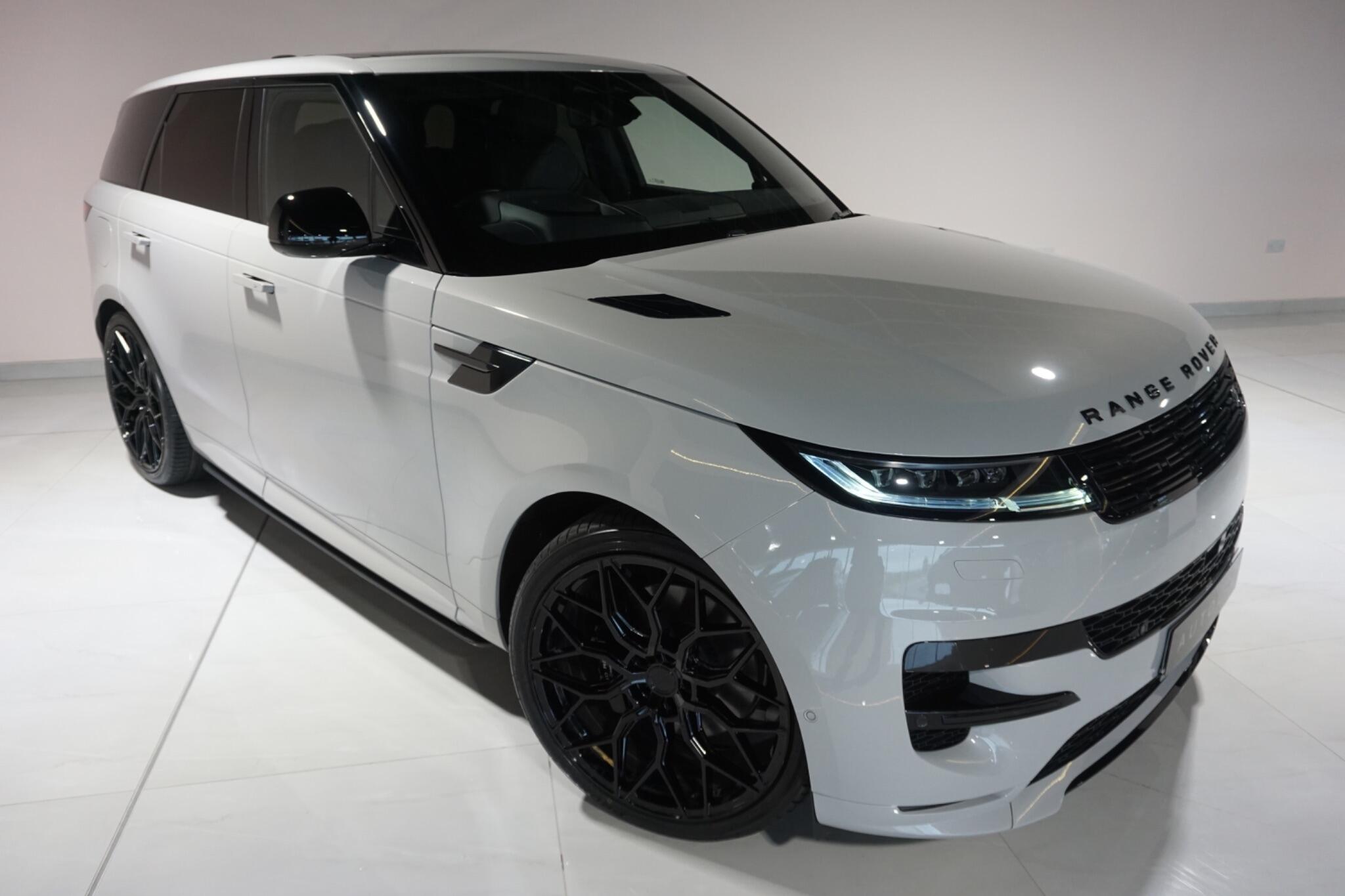 Land Rover Range Rover Sport 3.0 D300 MHEV Dynamic SE SUV 5dr Diesel Auto 4WD Euro 6 (s/s) (300 ps)